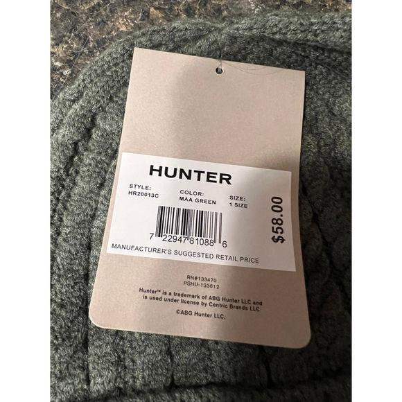 New HUNTER Logo Cable Knit Beanie - Picture 5 of 6